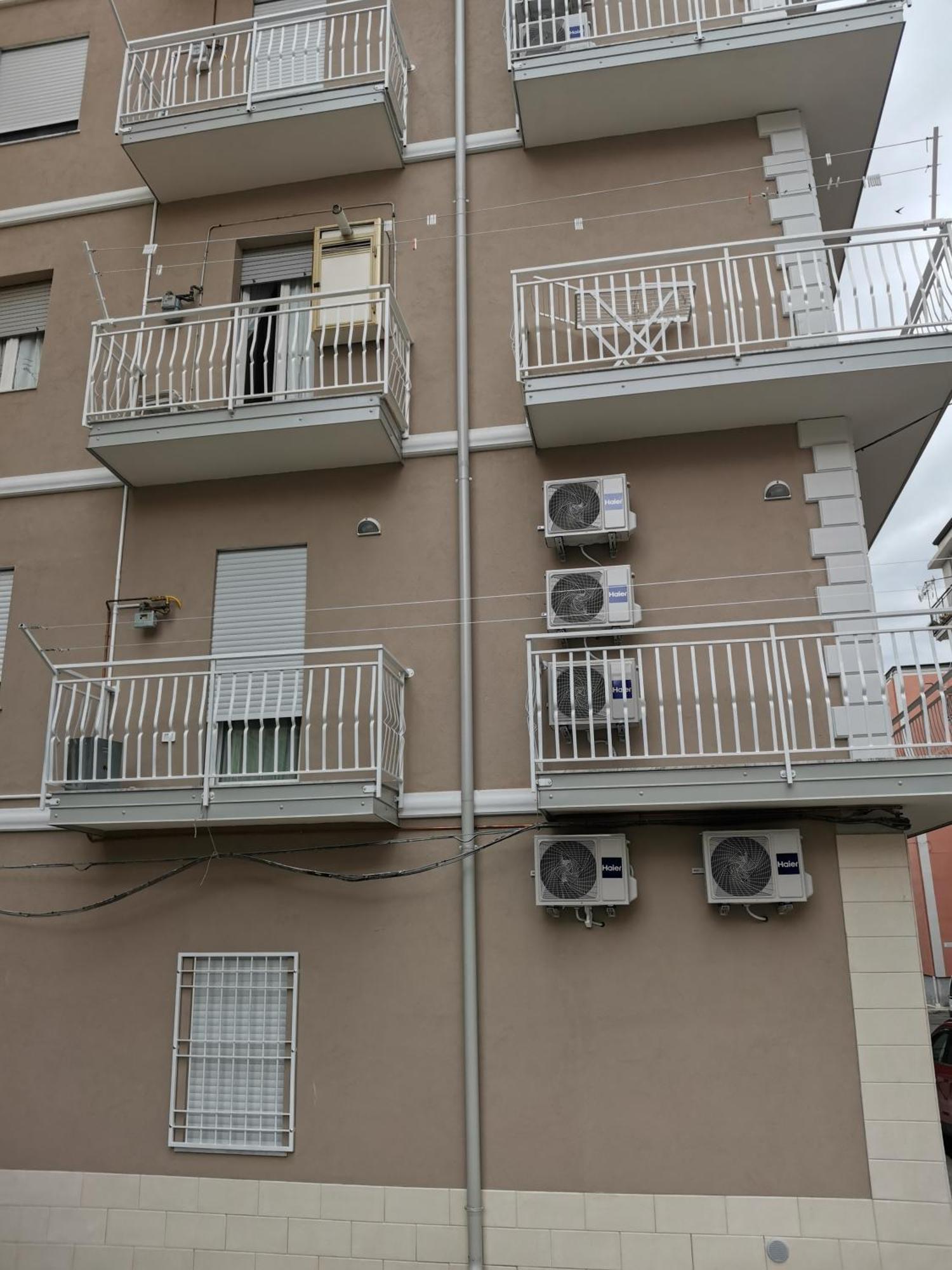 Palazzo Buscema - Appartamenti & Residence Crotone Exterior foto
