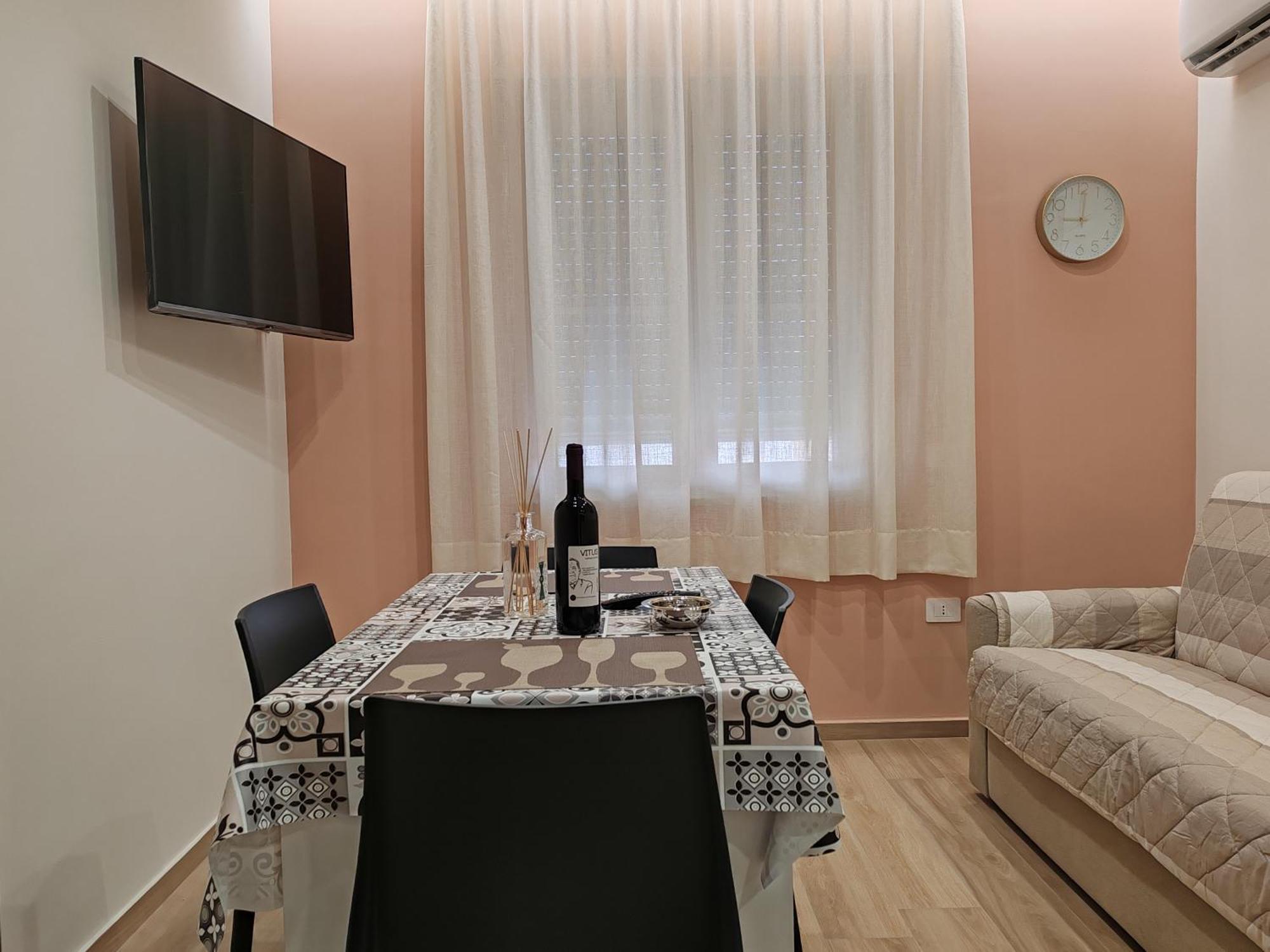 Palazzo Buscema - Appartamenti & Residence Crotone Exterior foto
